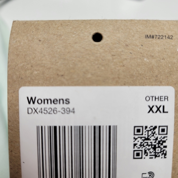 NWT Nike Chicago Marathon 2022 Eclipse Women's 3" Shorts - Picture 6 of 7